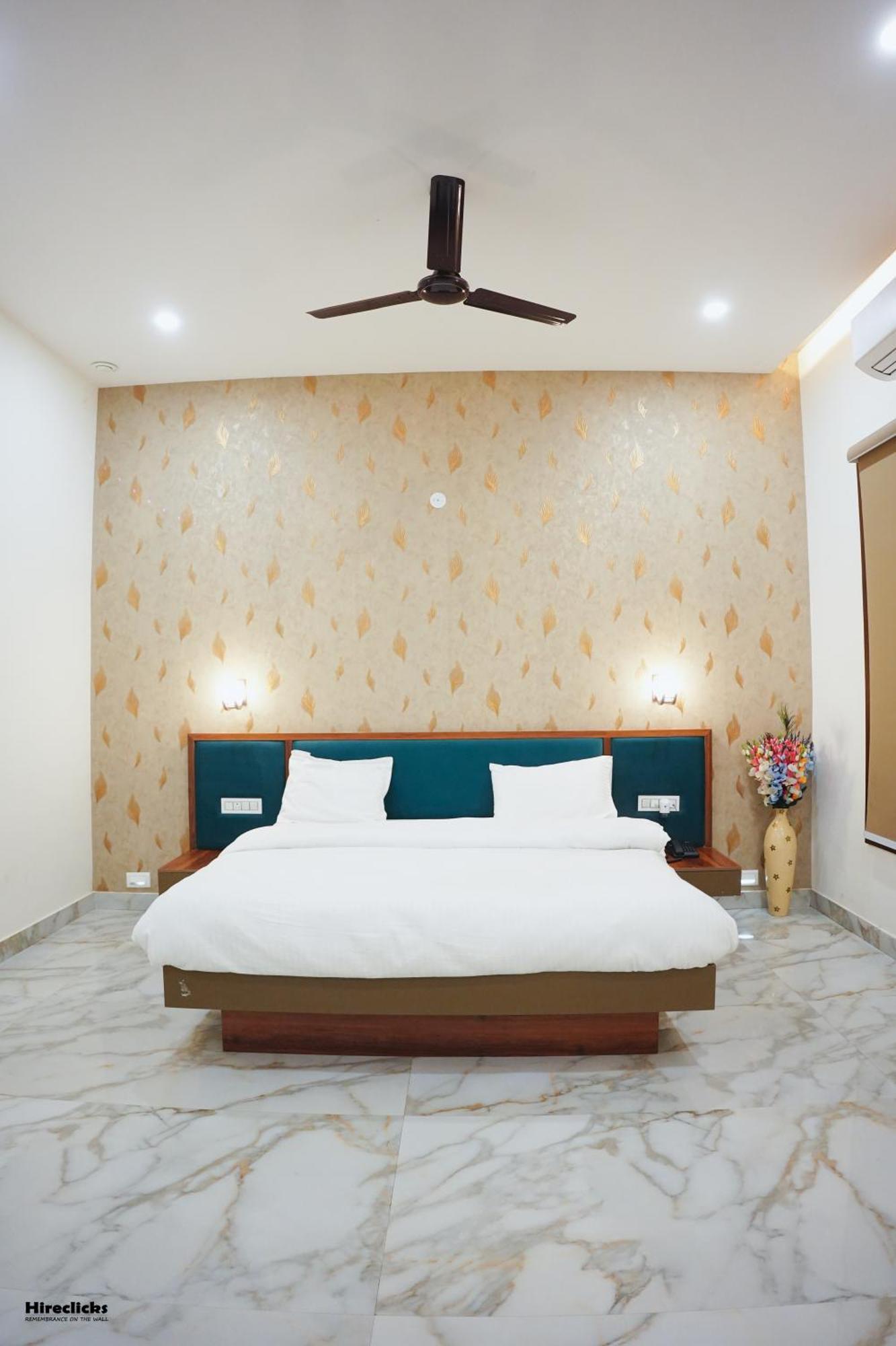 The Krati Resort & Convention Centre Bareilly Luaran gambar